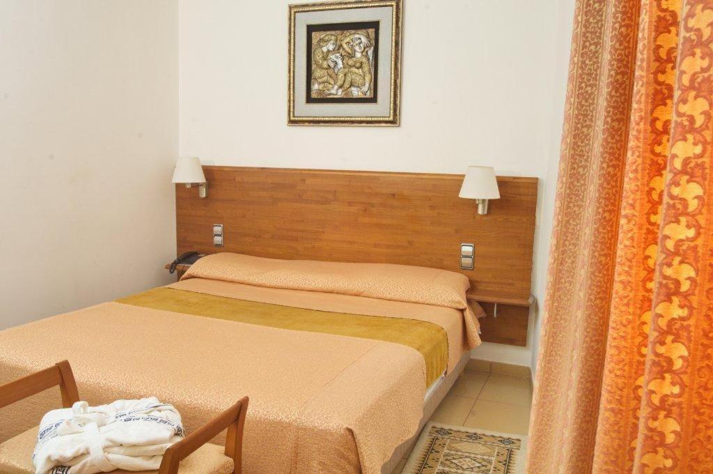 Eden Airport Hotel El Kerma Bilik gambar